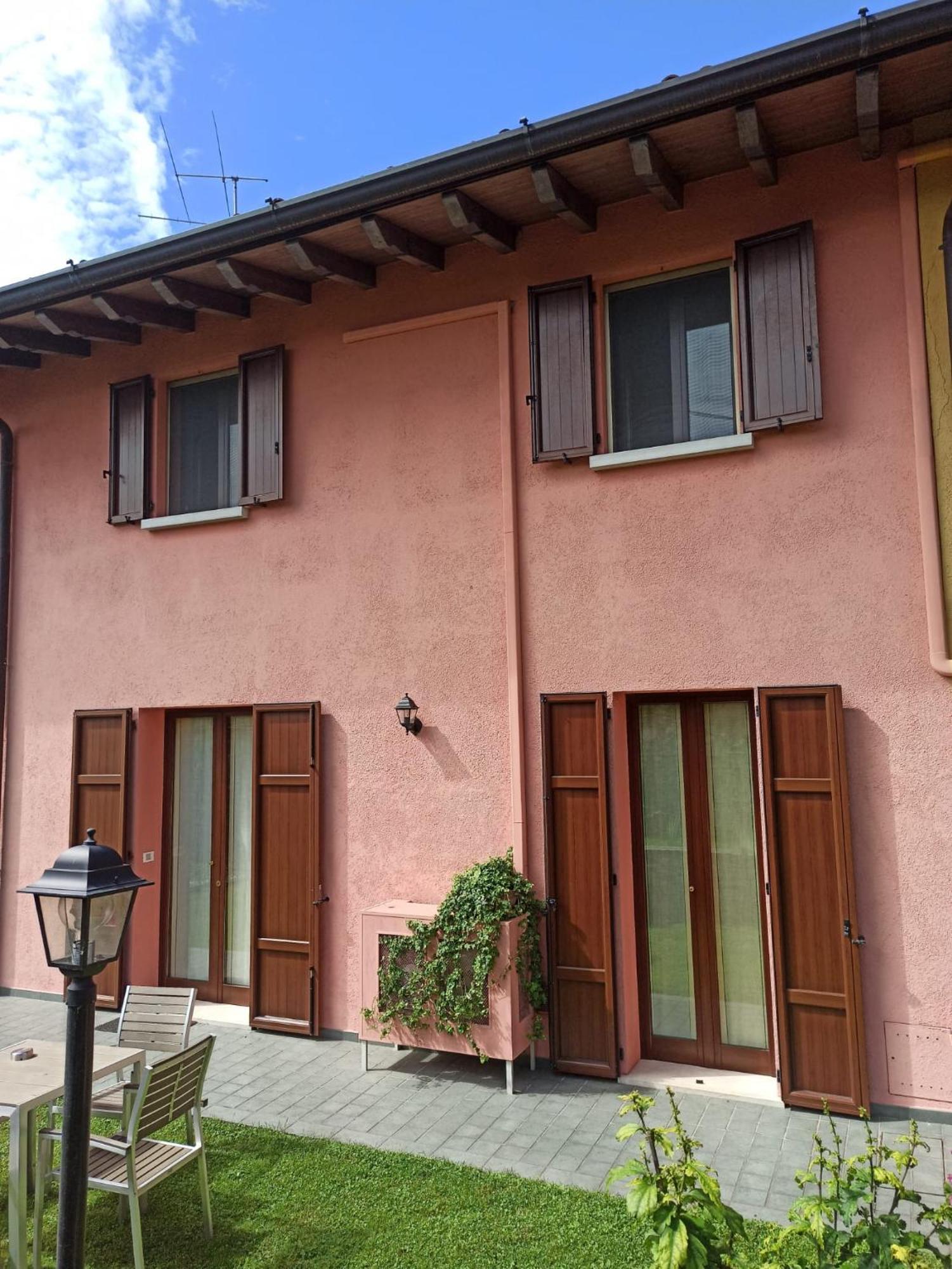 Omas Haus Villa Тосколано Мадерно Екстериор снимка