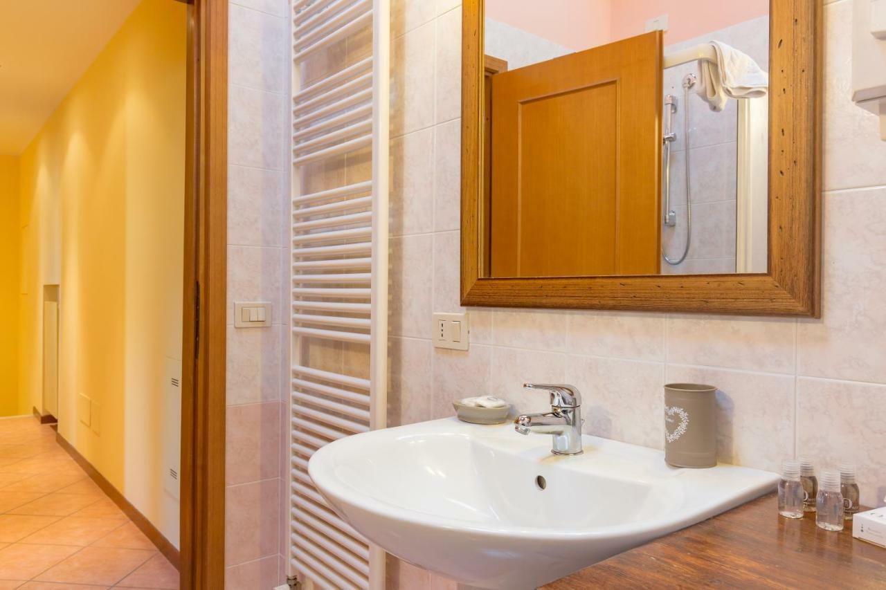 Omas Haus Villa Тосколано Мадерно Екстериор снимка